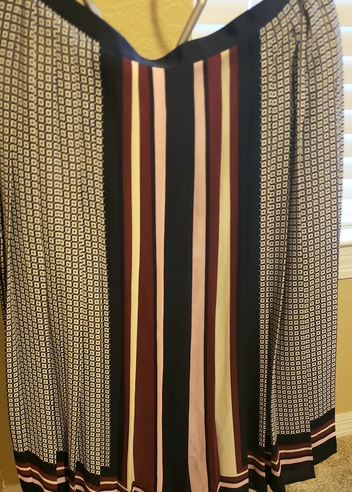 Navy Blue Pleated Skirt Sz 22W